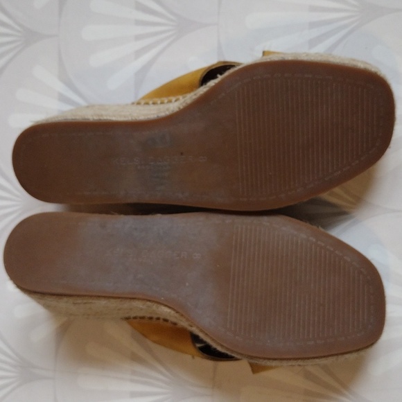 $5 Deal Kelsi Dagger Brooklyn yellow wedge - Picture 7 of 7
